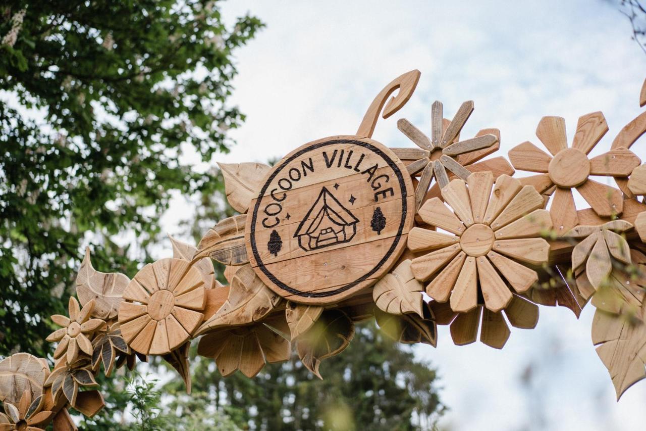 Cocoon Village - Glamping - Domaine Des Grottes De Han Rochefort Εξωτερικό φωτογραφία